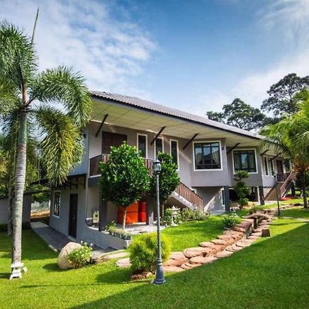 Capital O 90088 Mbp Leisure Resort Batu Pahat Εξωτερικό φωτογραφία
