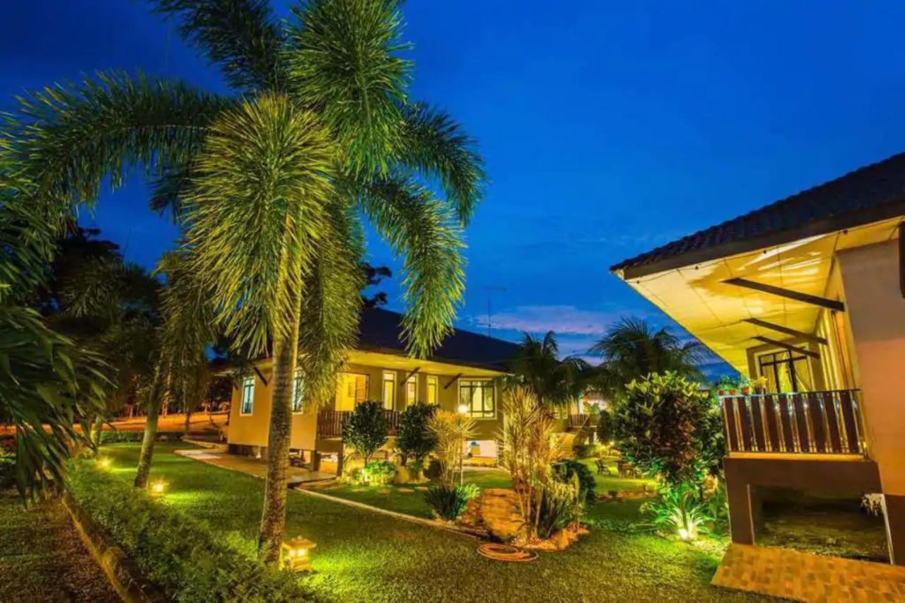 Capital O 90088 Mbp Leisure Resort Batu Pahat Εξωτερικό φωτογραφία