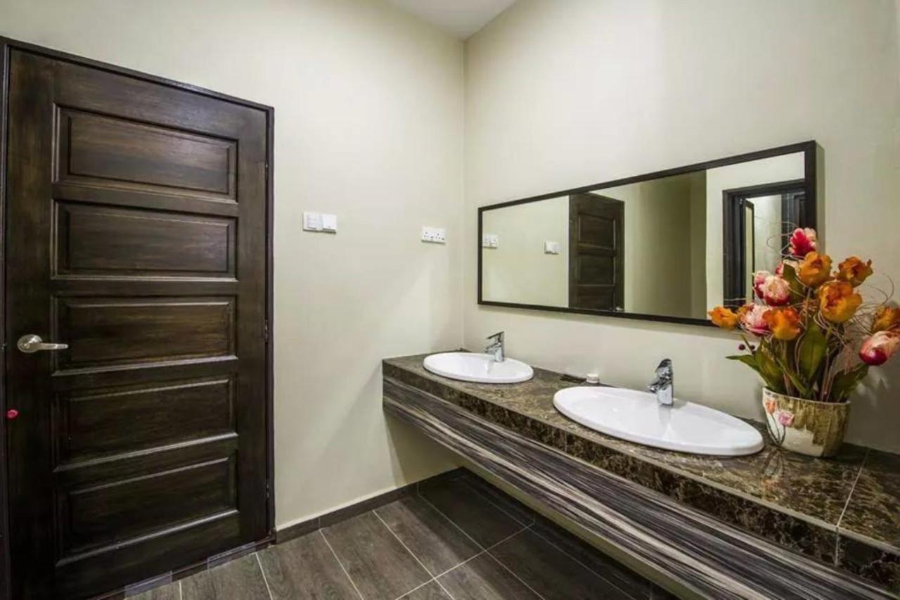 Capital O 90088 Mbp Leisure Resort Batu Pahat Εξωτερικό φωτογραφία