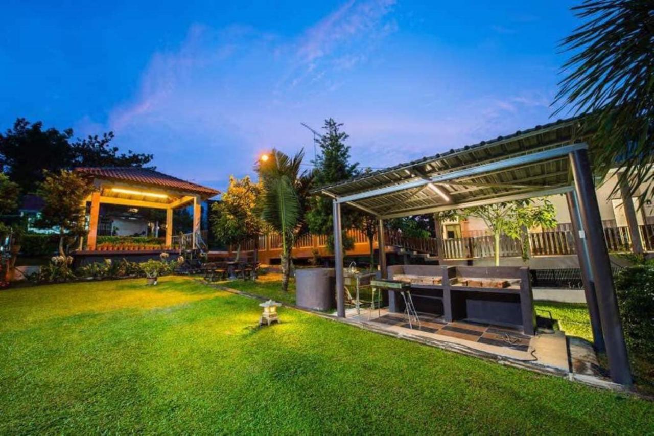 Capital O 90088 Mbp Leisure Resort Batu Pahat Εξωτερικό φωτογραφία