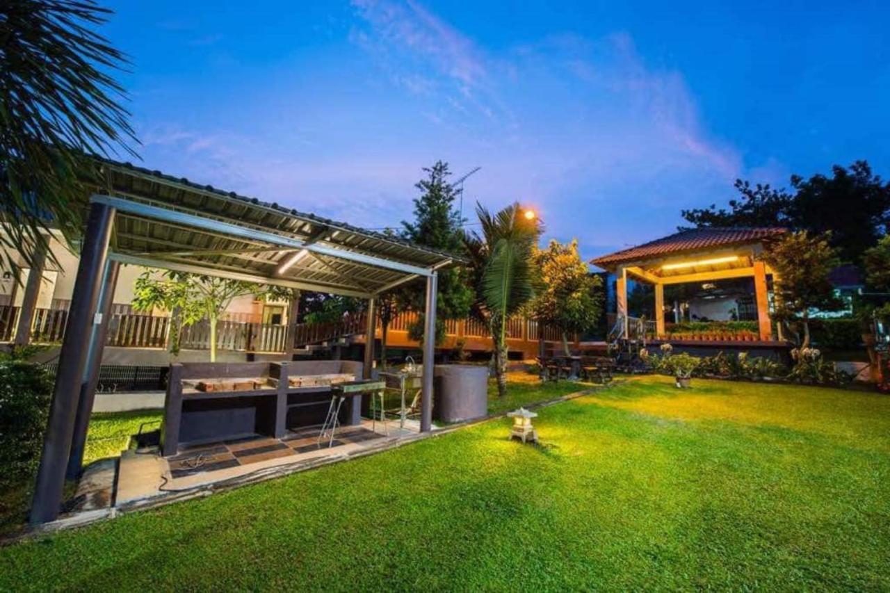 Capital O 90088 Mbp Leisure Resort Batu Pahat Εξωτερικό φωτογραφία